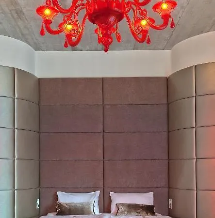 G Design Hotel 4*